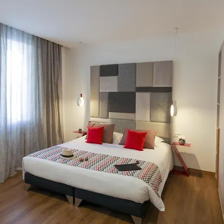 Отель Mediterranee