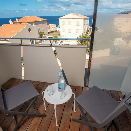 Mediterranee Hotell Calvi (Corsica)