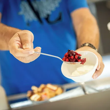 Mediterranee Отель