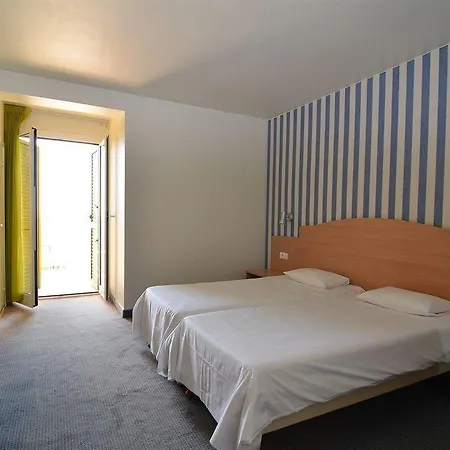 Mediterranee Отель