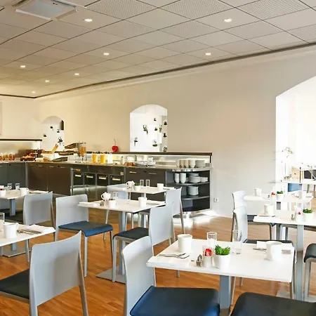 Otel Mediterranee Calvi (Corsica)