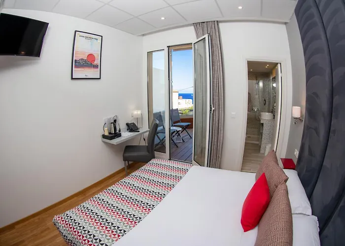 Mediterranee Hotell Calvi (Corsica)