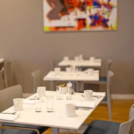 Mediterranee Hotel Calvi (Corsica)