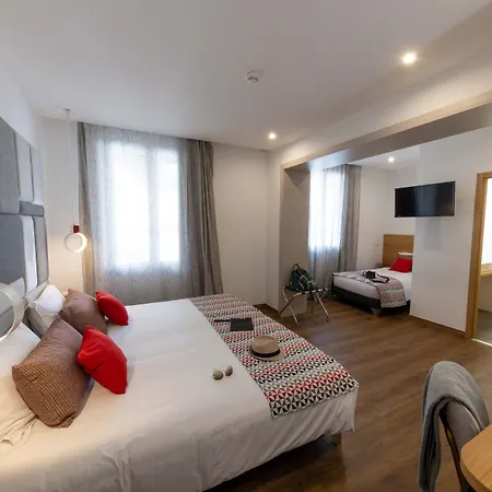 Méditerranée Hotel Calvi (Corsica)