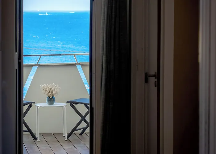 Отель Mediterranee