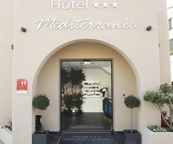 Mediterranee Отель Кальви